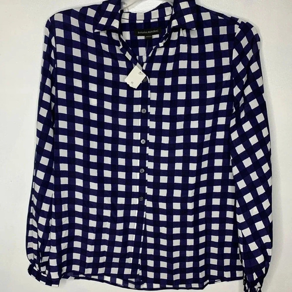 Banana Republic Tops - Banana Republic button down shirt xs NWT